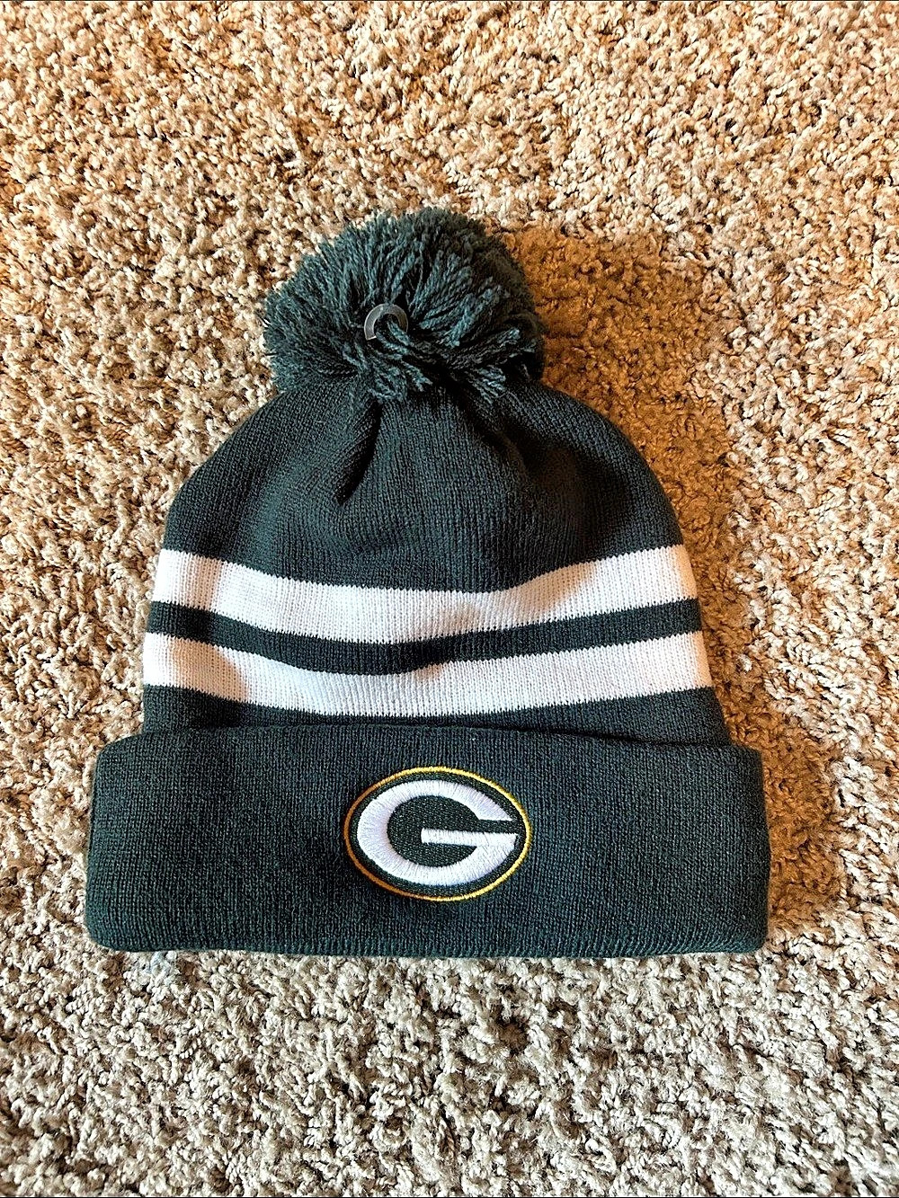 New Era Green Bay Packers NFL Topstripe Cuffed Pom Knit Beanie Topstripe Cuffed